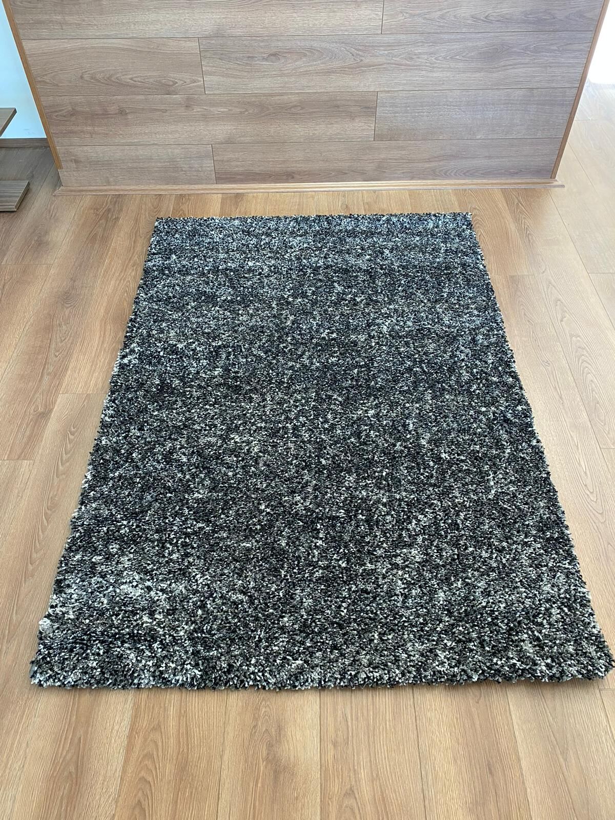 Black dots carpet